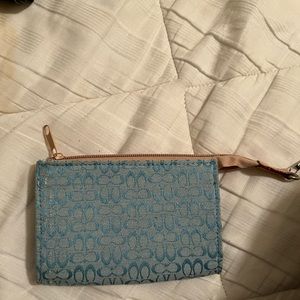 Cute coach wallet that attaches to purse or jeans